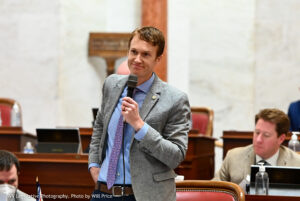 State Senate OKs bill paving the way for learning pods and microschools as education alternatives